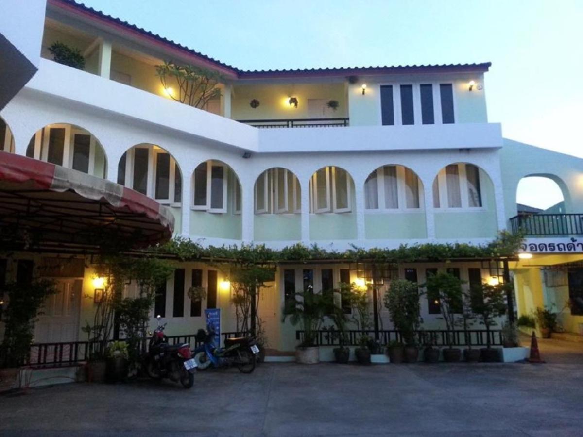 Casa Holiday Hotel Sha Пхитсанулок Экстерьер фото