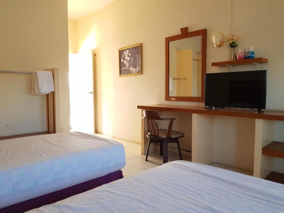 Casa Holiday Hotel Sha Пхитсанулок Экстерьер фото